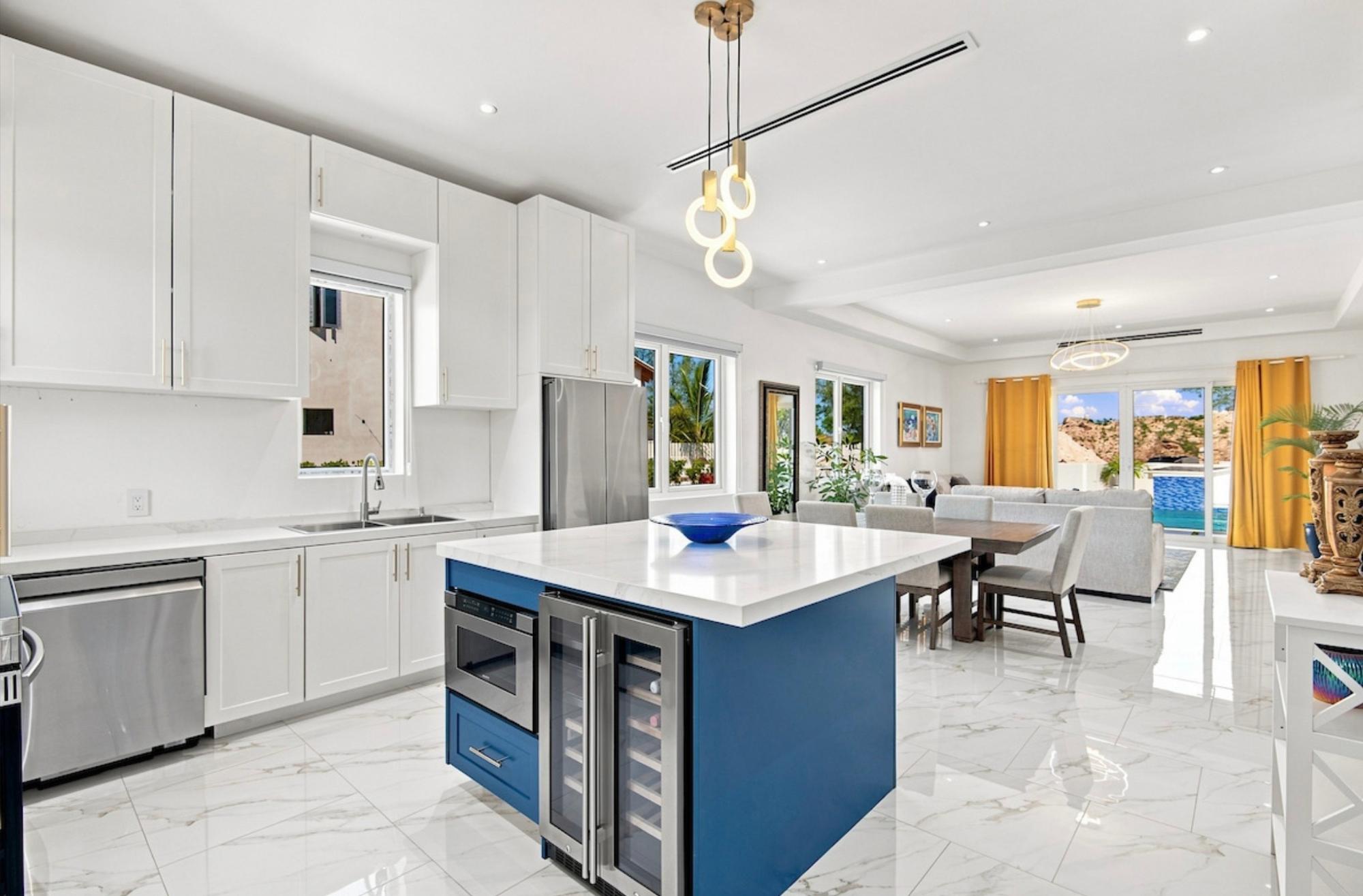 PALM CAY Unit: 77
