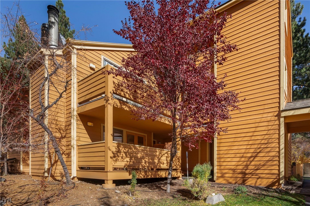939 Incline Way 221