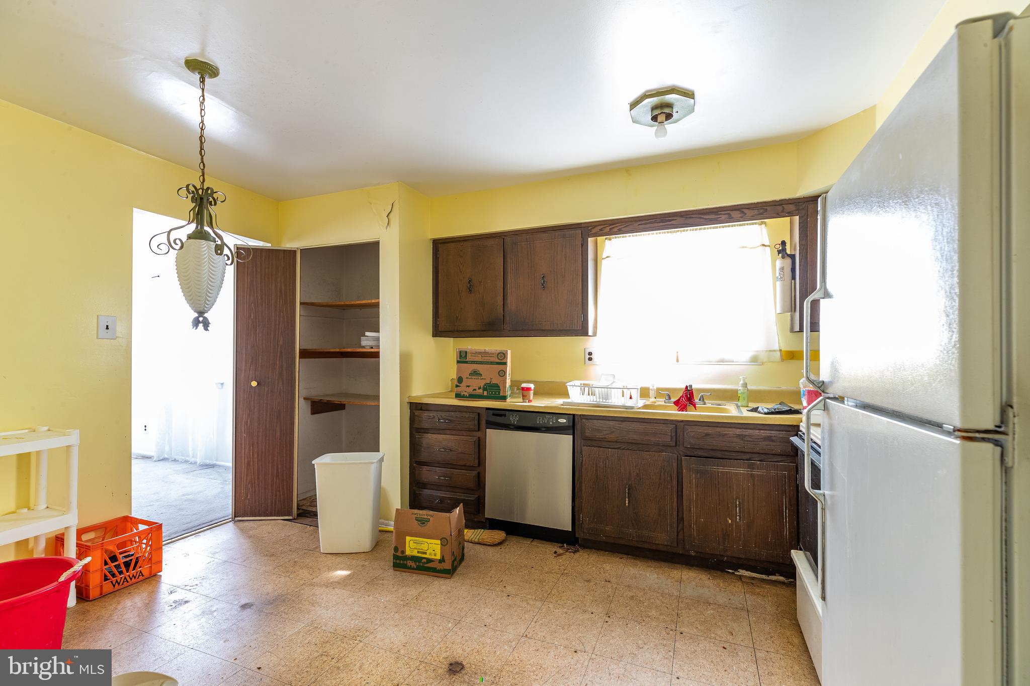 5115 Lighthouse Ln