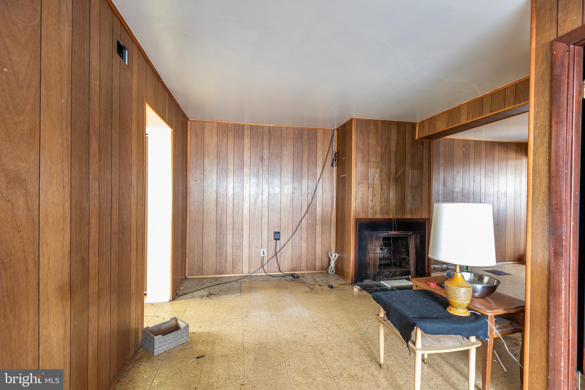 5115 Lighthouse Ln