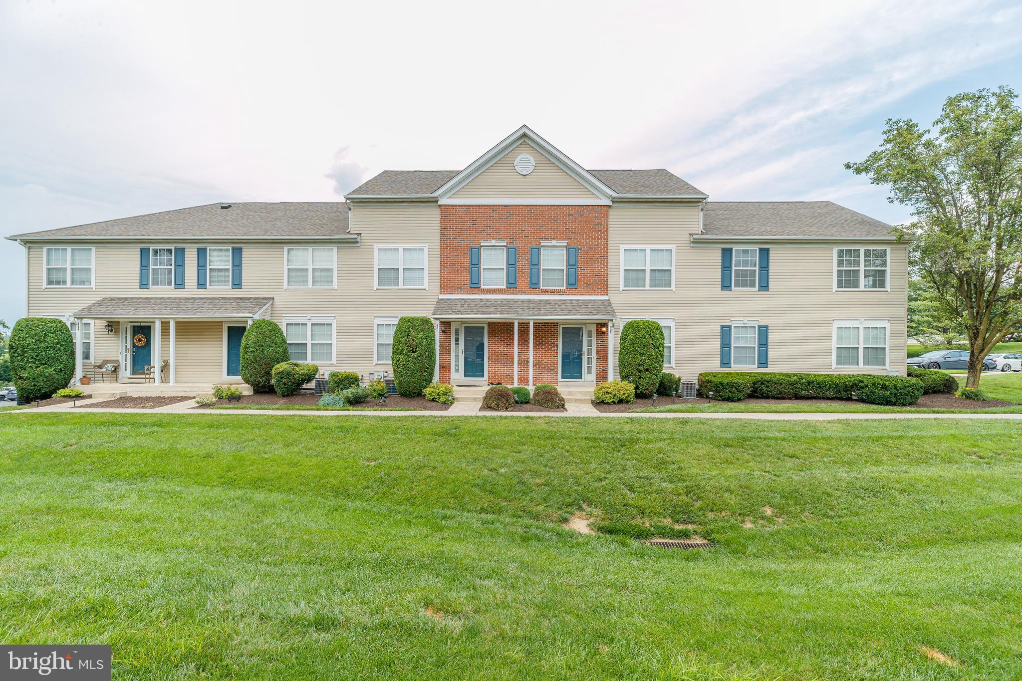 837 Purple Martin Ct #215