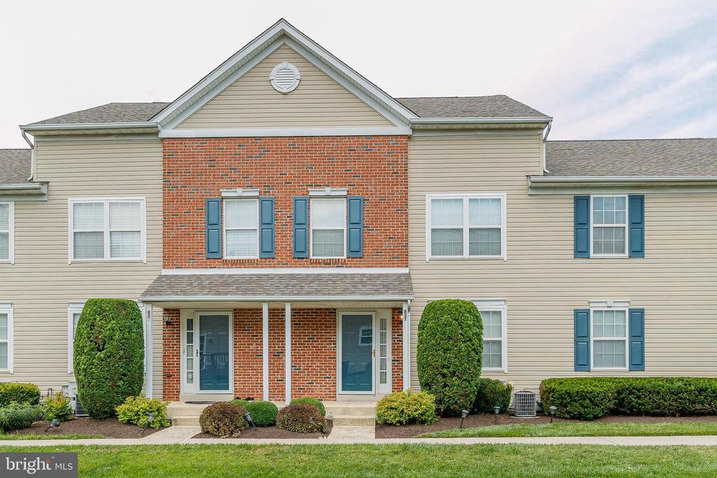 837 Purple Martin Ct #215