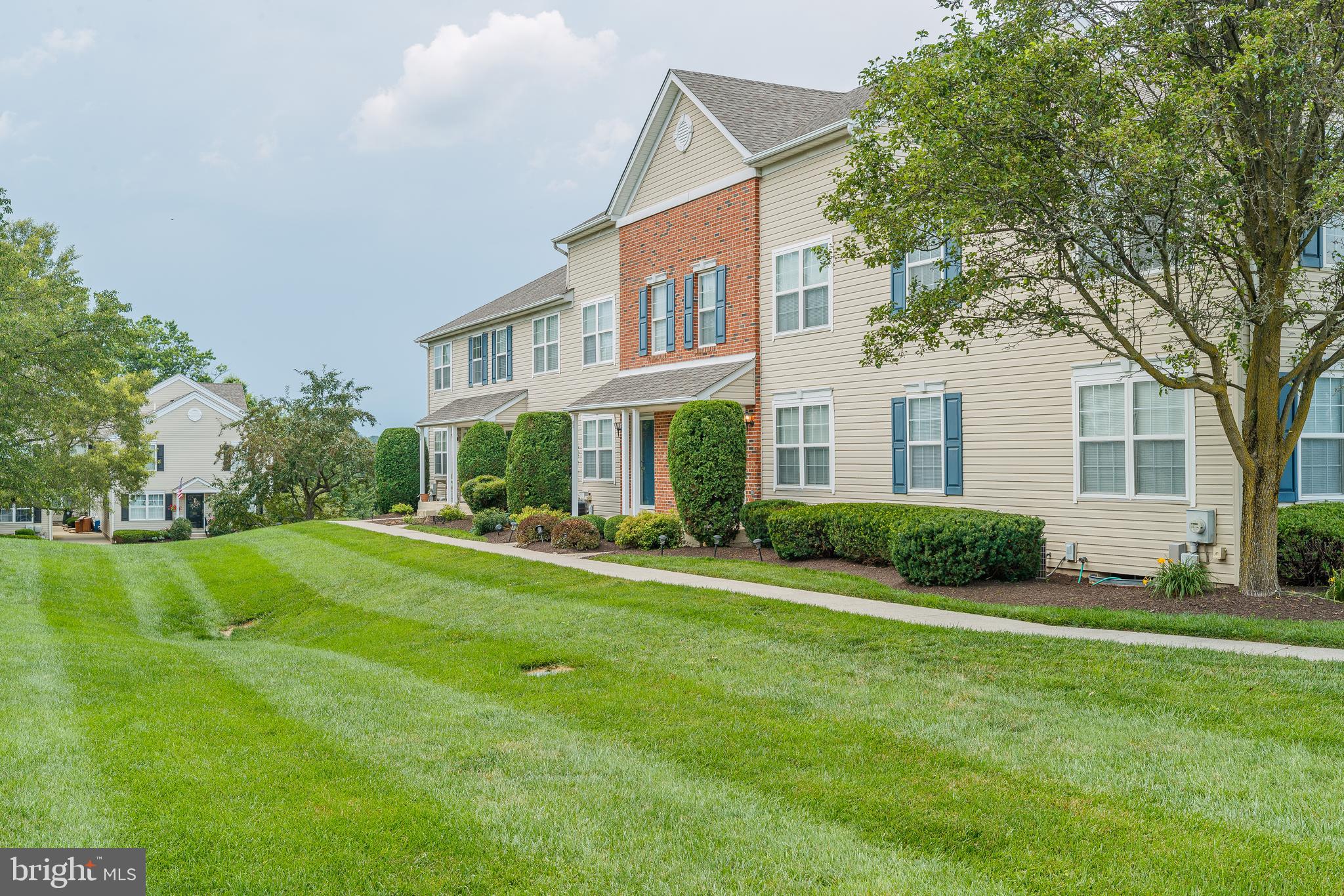 837 Purple Martin Ct #215