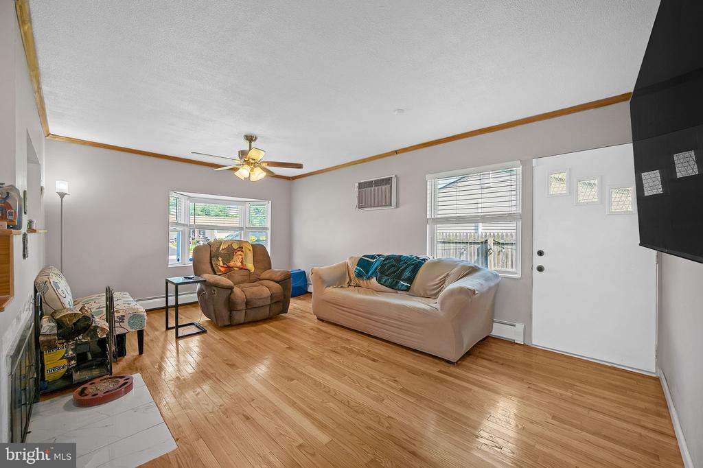 121 Gable Hill Rd