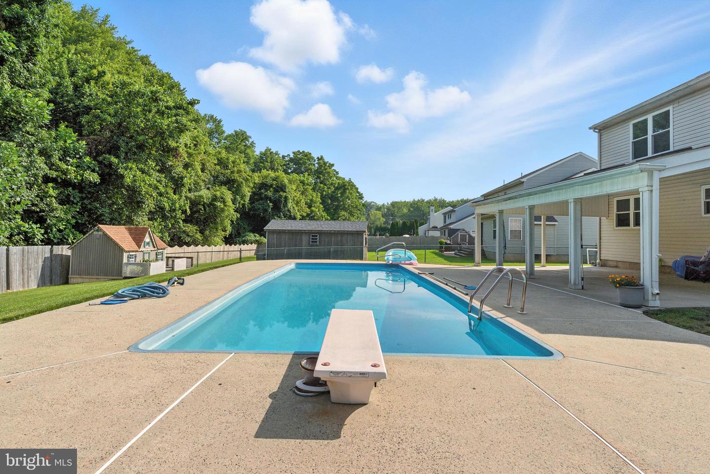 11 Pickering Bnd