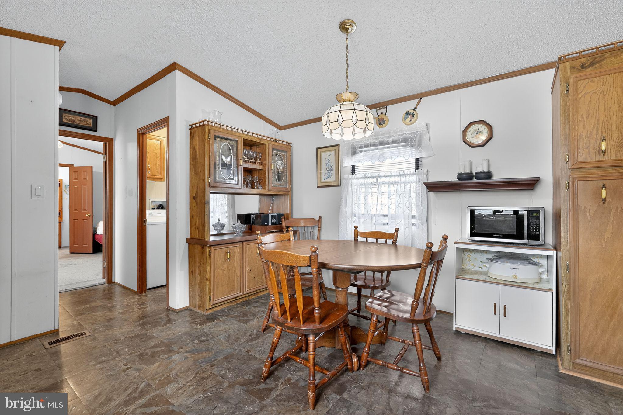 6130 CLEARVIEW AVENUE