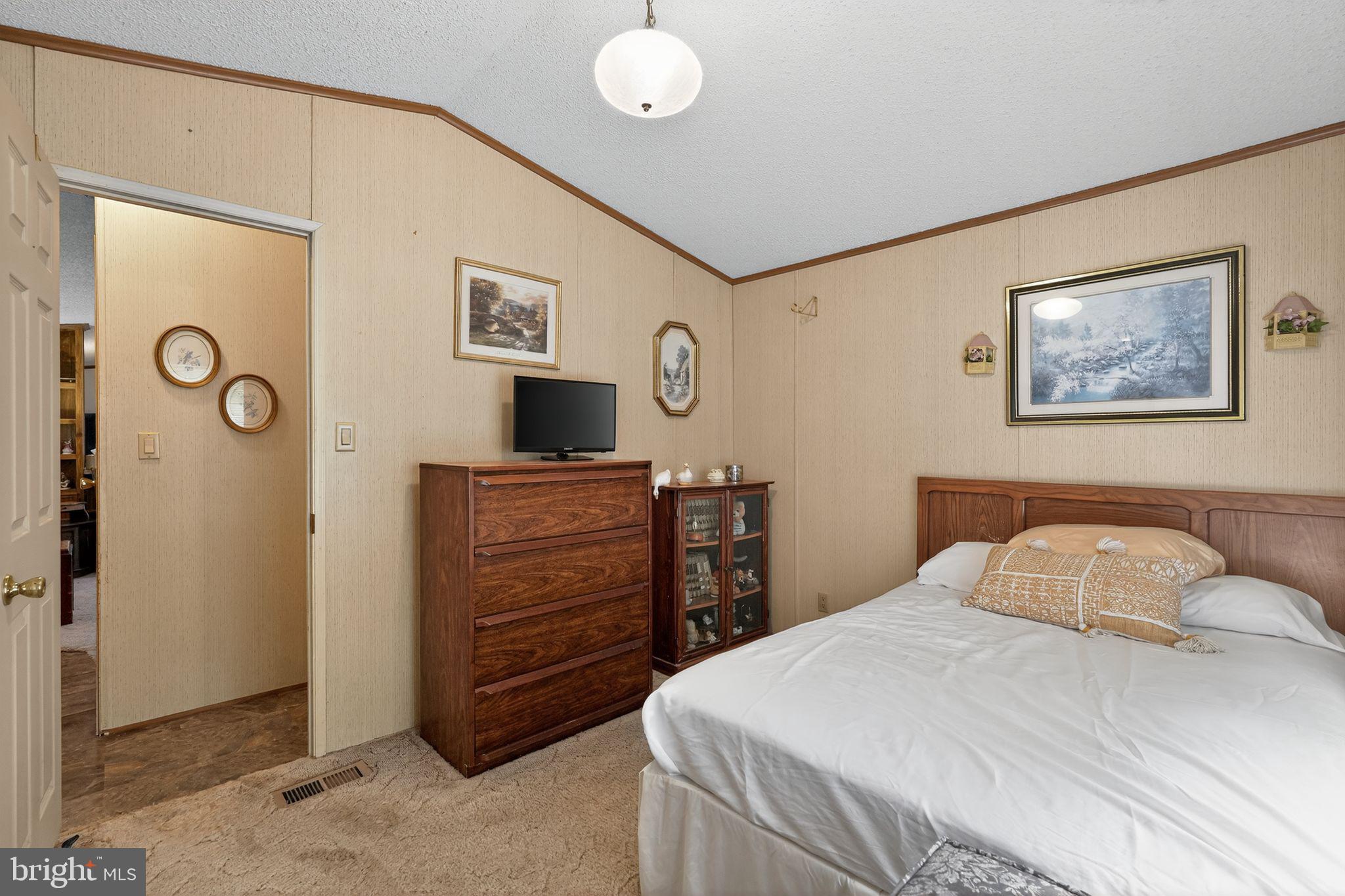 6130 CLEARVIEW AVENUE