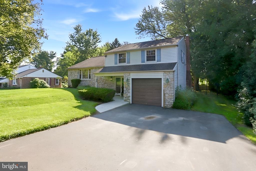 17 SASSAFRAS DRIVE