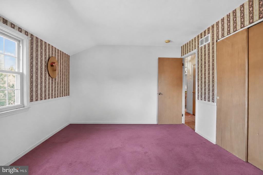 17 SASSAFRAS DRIVE