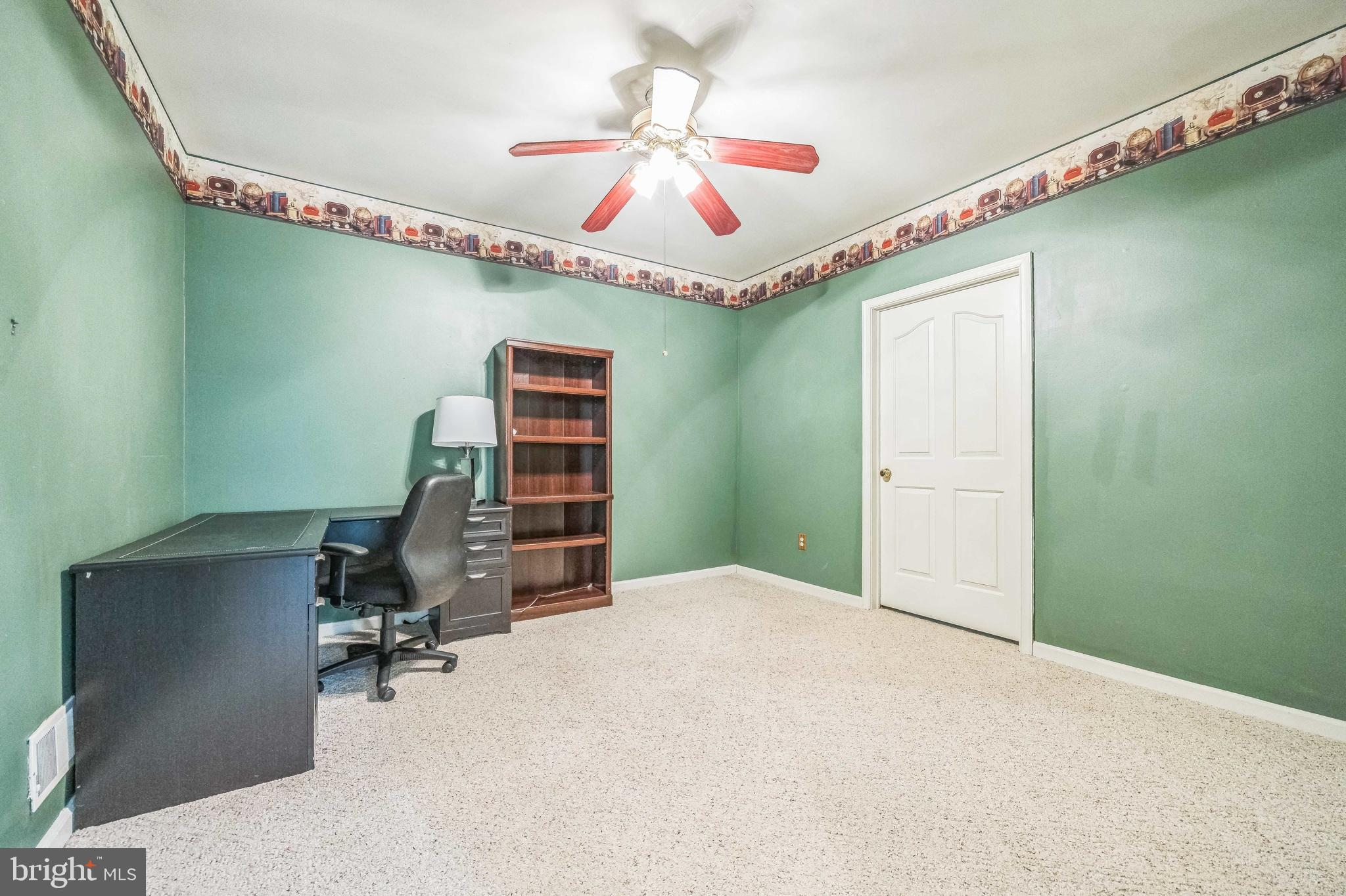 301 LEA DR