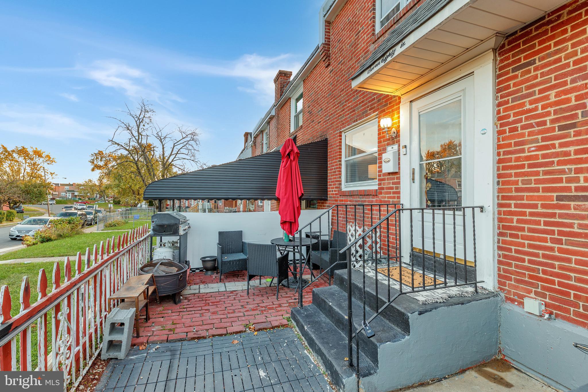 786 Bennington ROAD