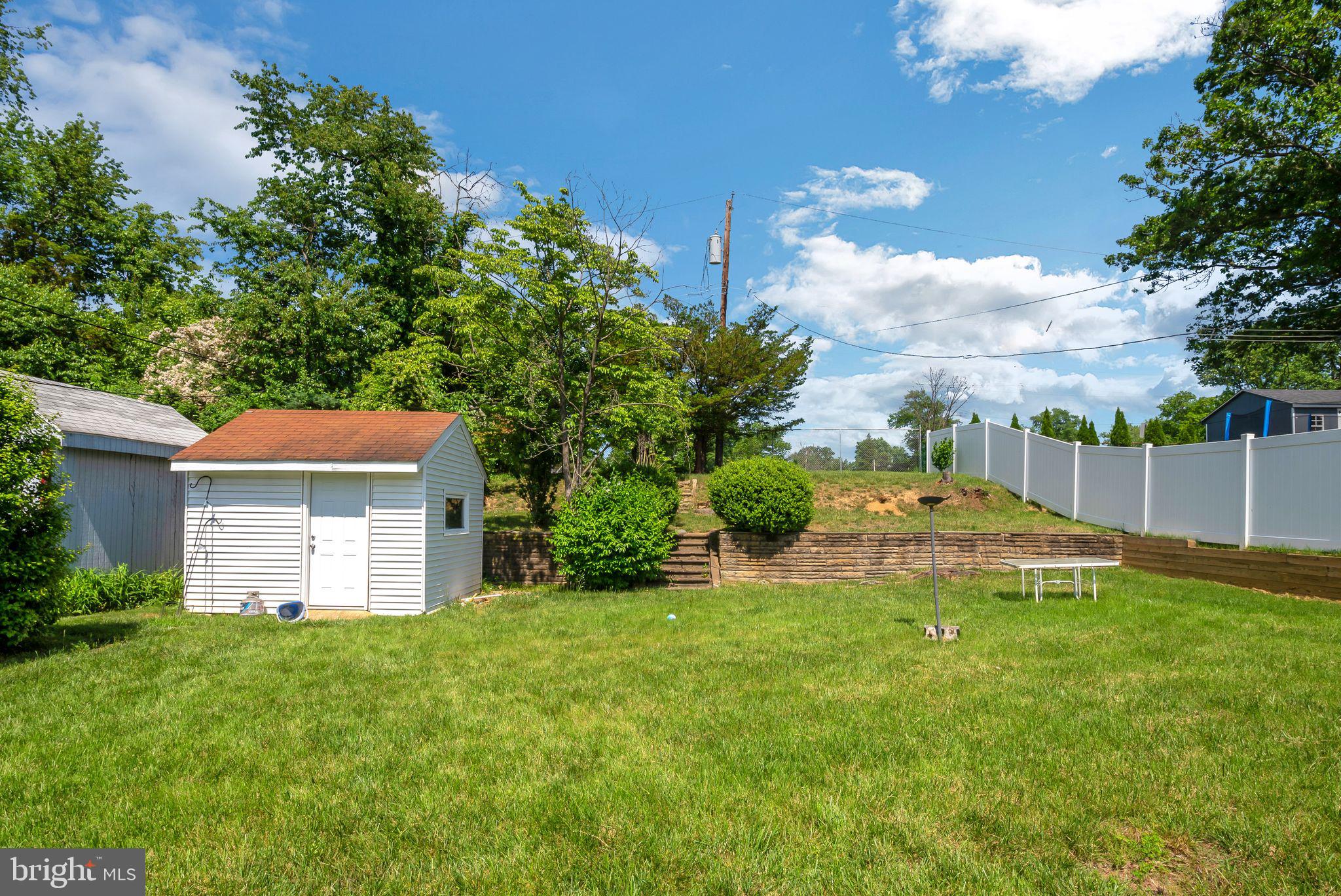 1435 Windsor Park Ln