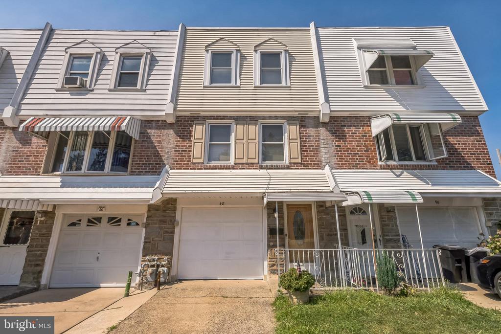 48 Suburban Ln