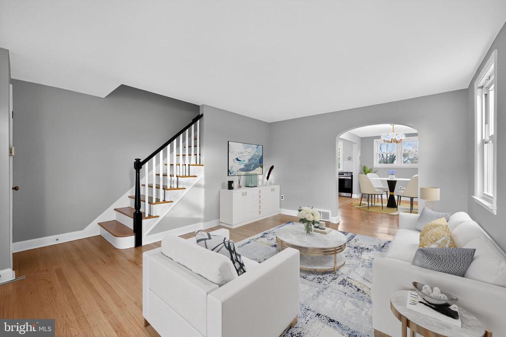 110 LAKEVIEW DRIVE