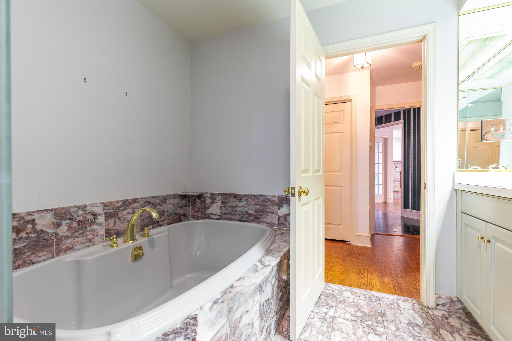 109 Holly DRIVE