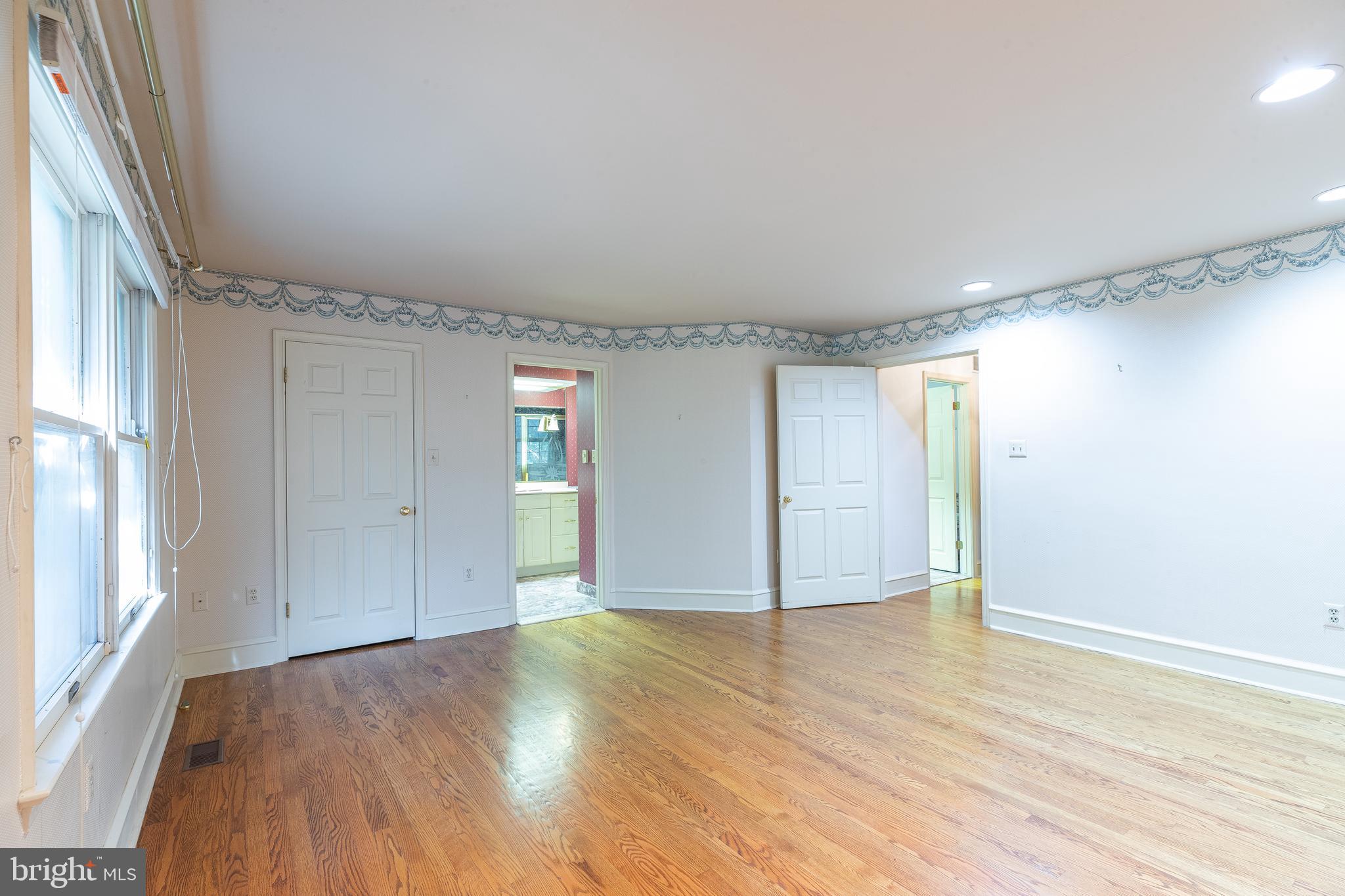 109 Holly DRIVE