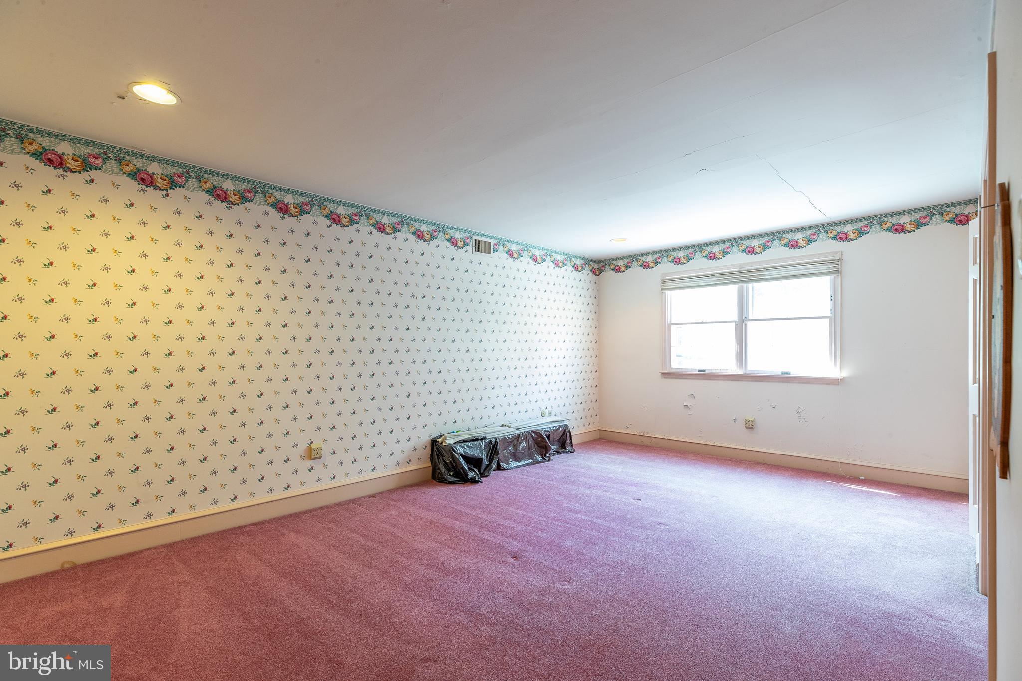 109 Holly DRIVE