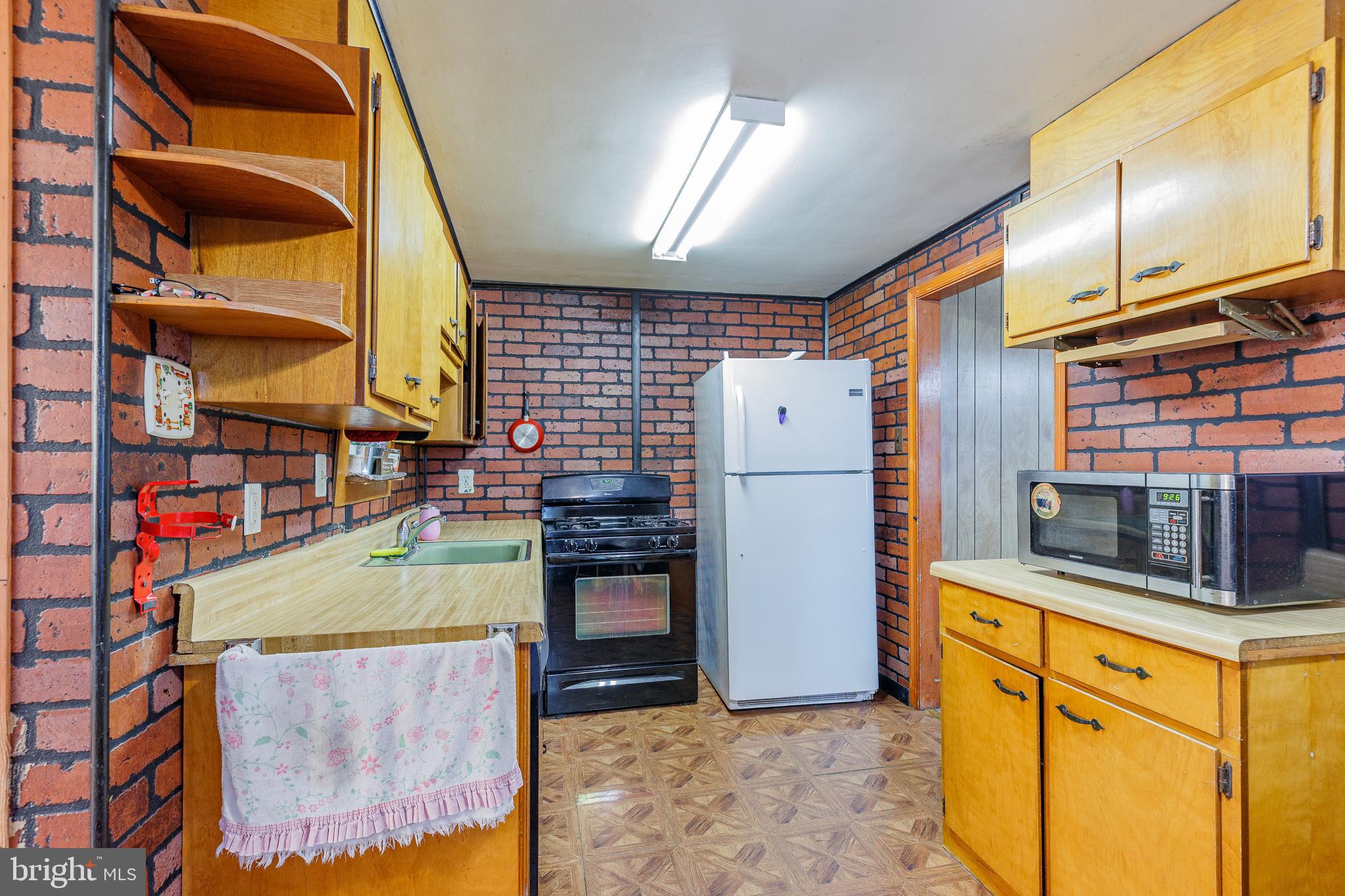 27 Norwyn ROAD
