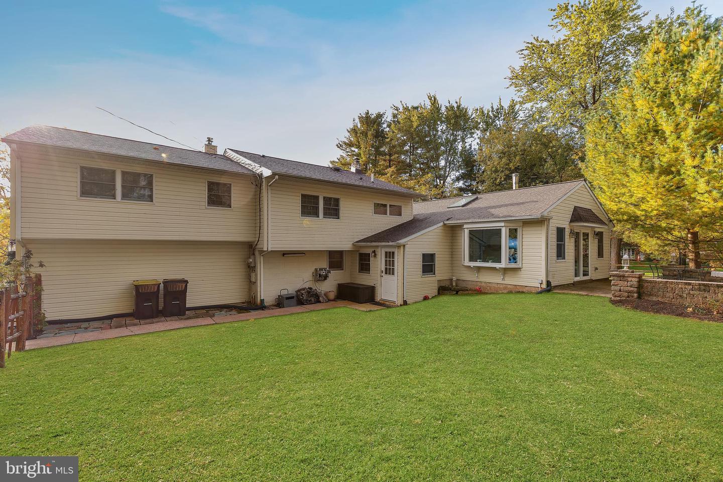 708 Beverly ROAD