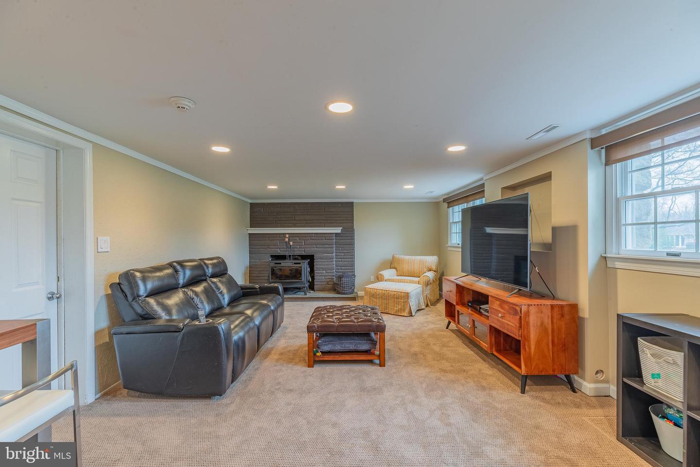708 Beverly ROAD