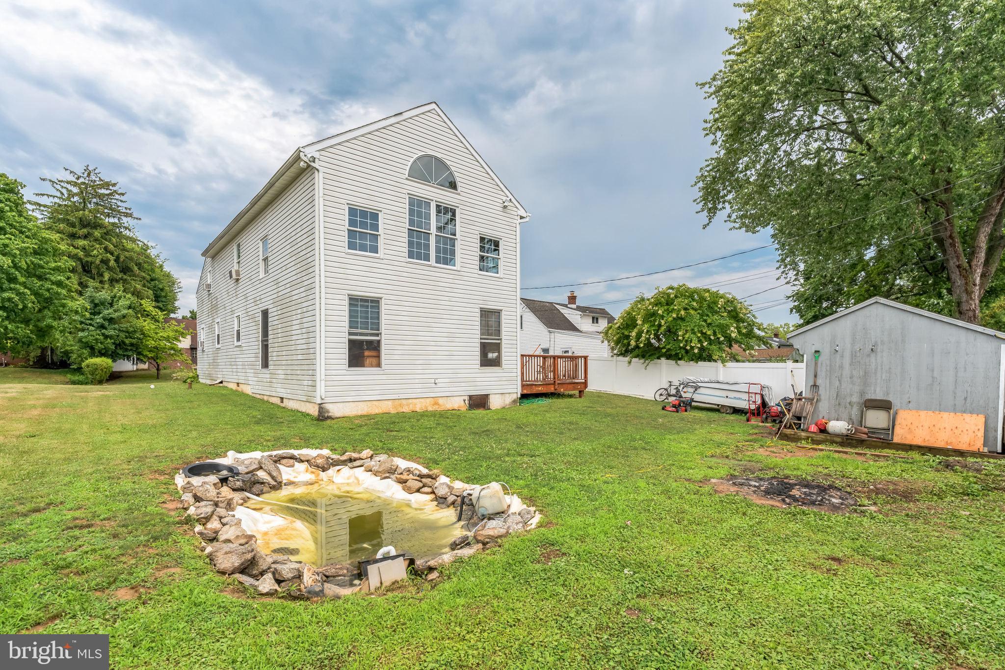 354 W Signal Hill Rd