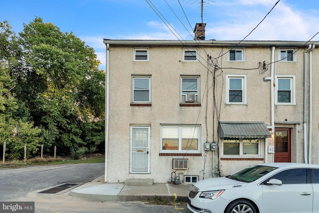41 Ross St