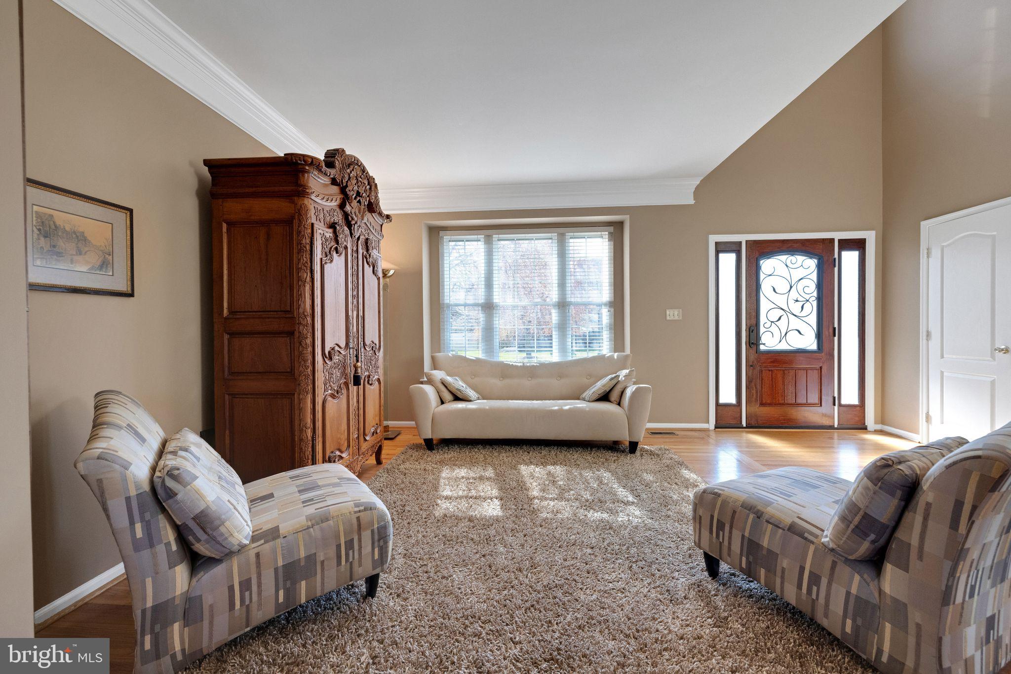 838 Mountain Top Dr