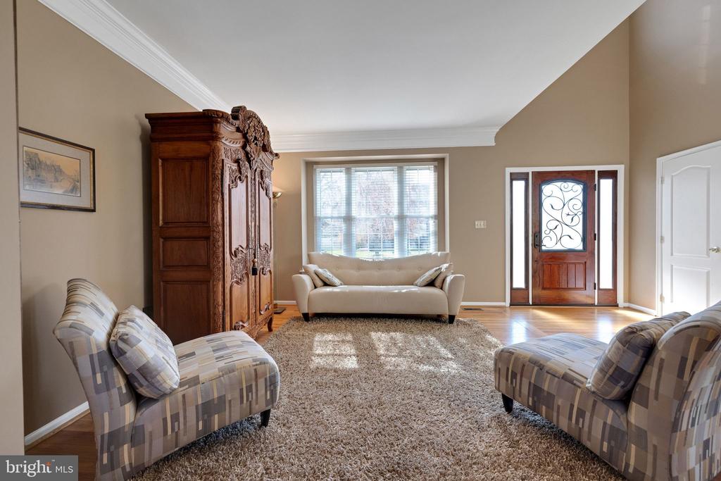 838 Mountain Top Dr