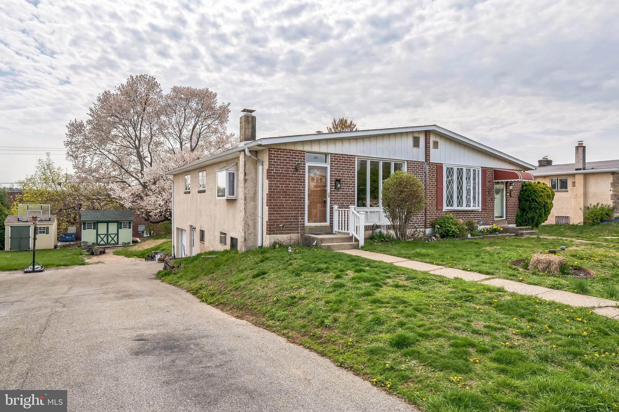 517 Palmer Rd