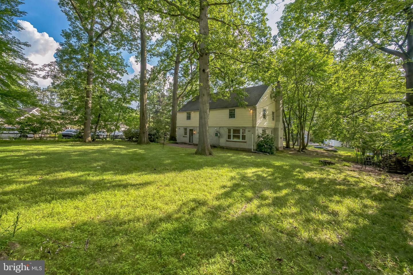 1947 Acorn Ln