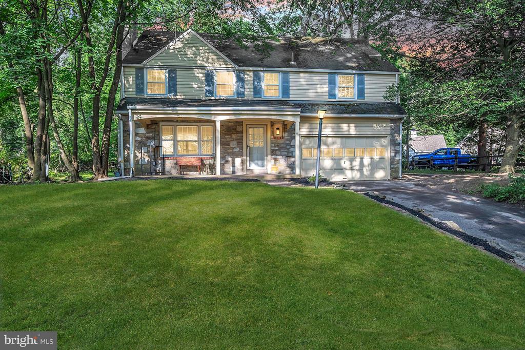 1947 Acorn Ln