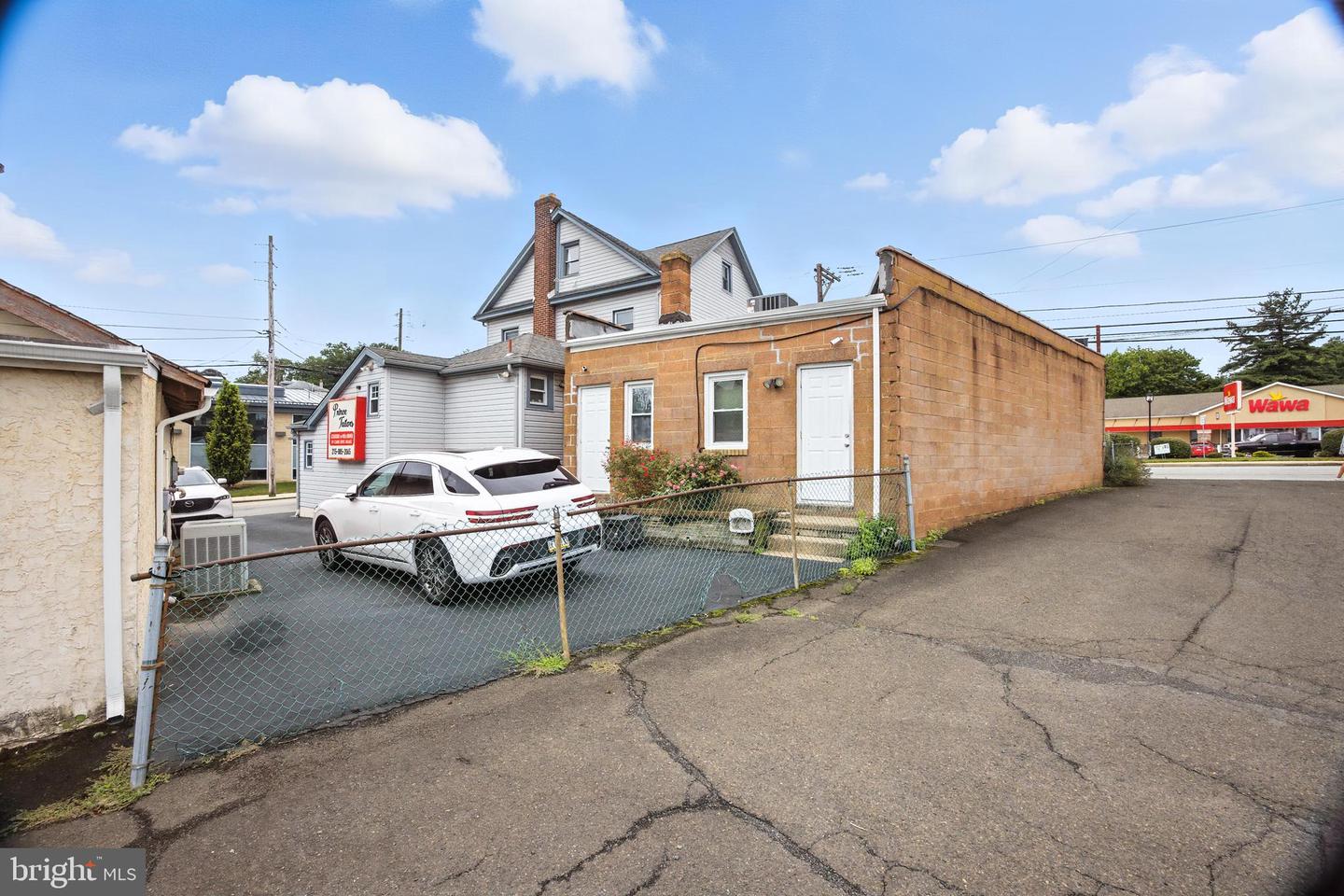 83 Limekiln Pike