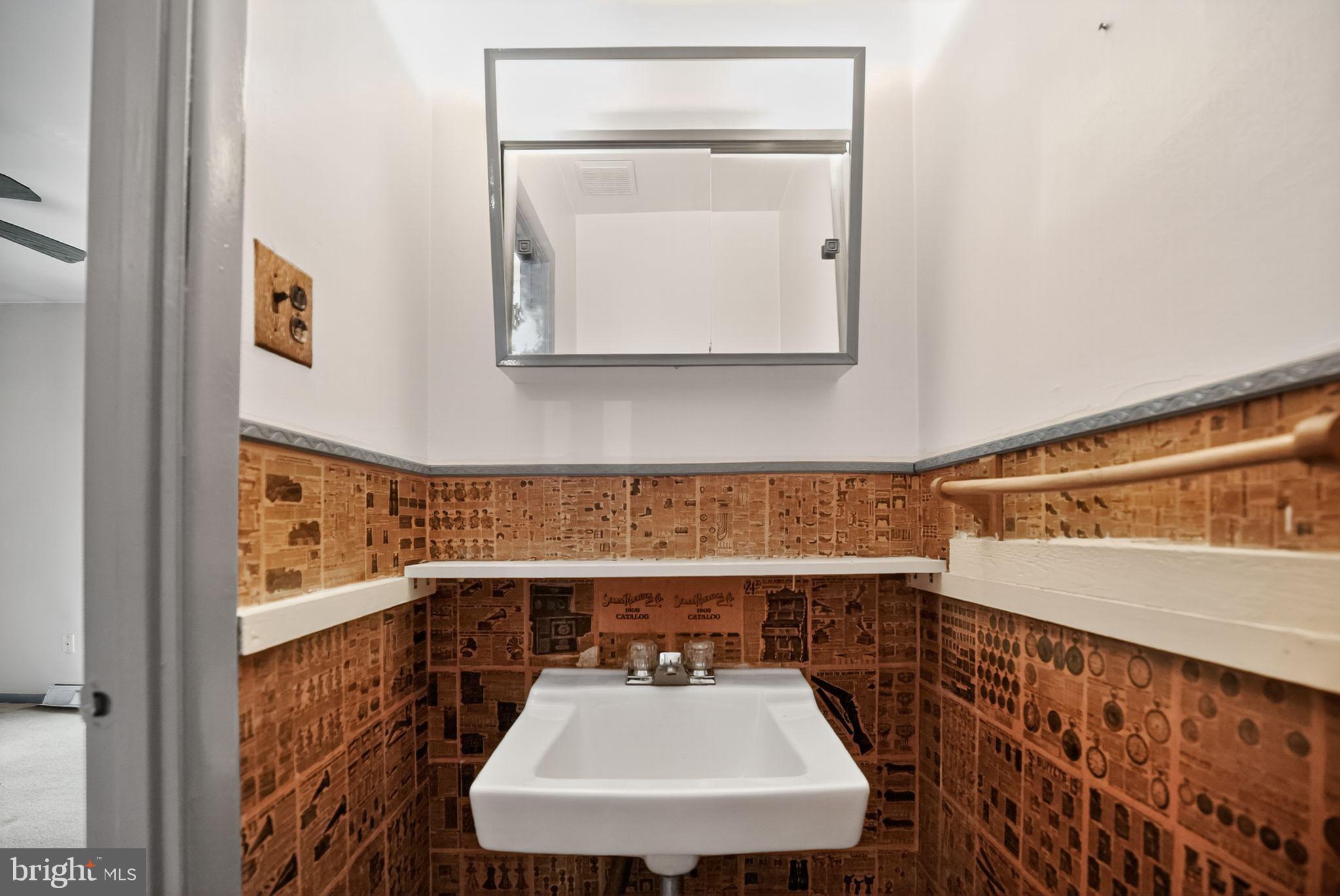 3001 CARDIN PLACE CONDO R-1