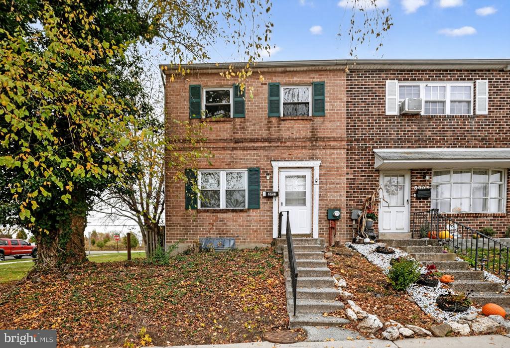 3001 CARDIN PLACE CONDO R-1