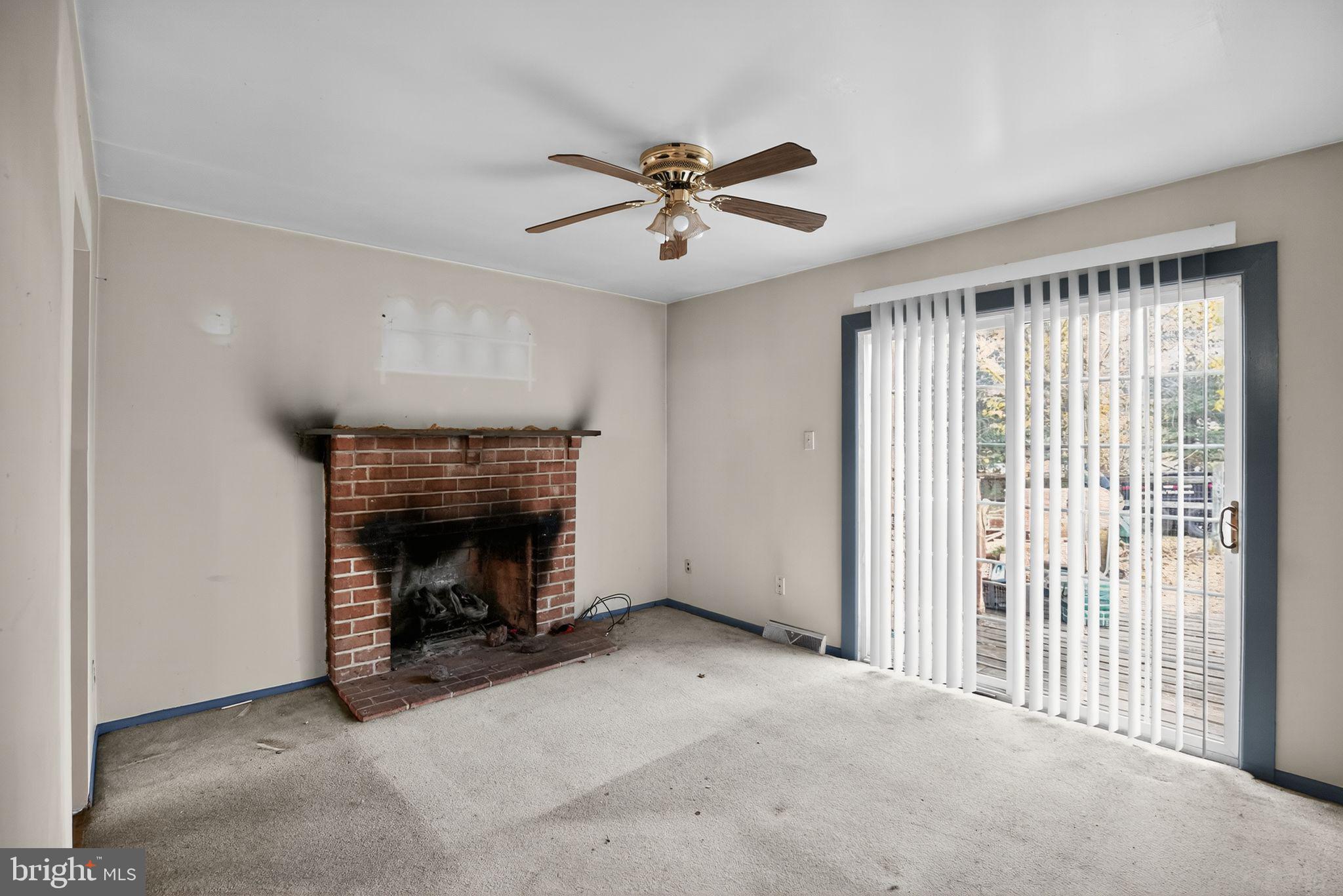 3001 CARDIN PLACE CONDO R-1