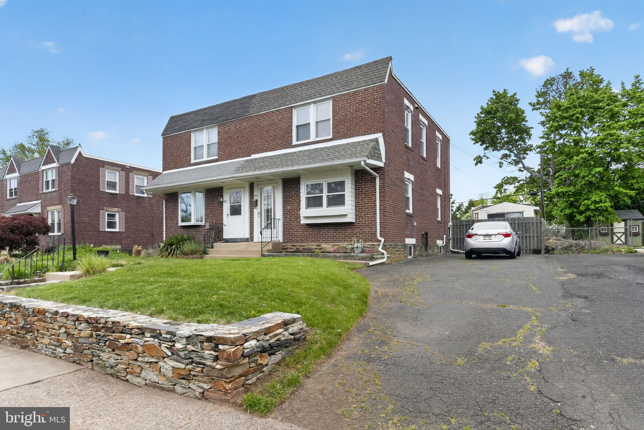 153 EARL LANE