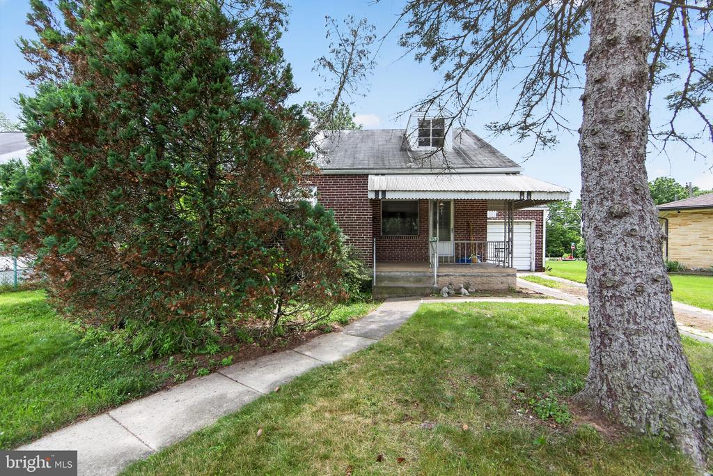 998 PARK DRIVE