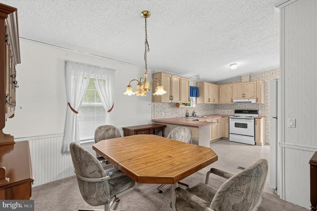 414 OAK DRIVE