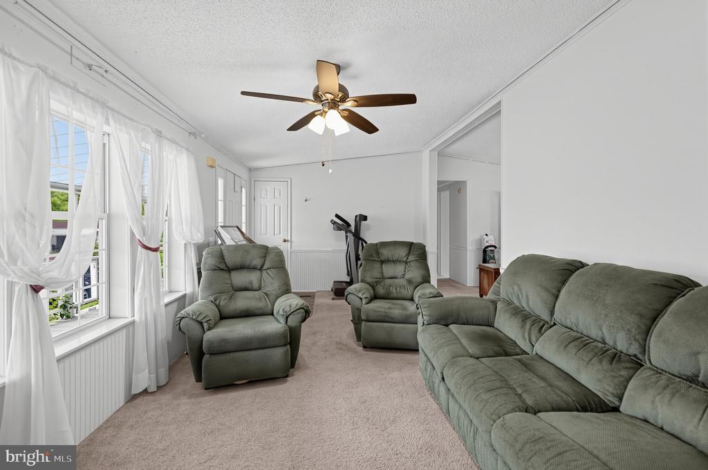 414 OAK DRIVE