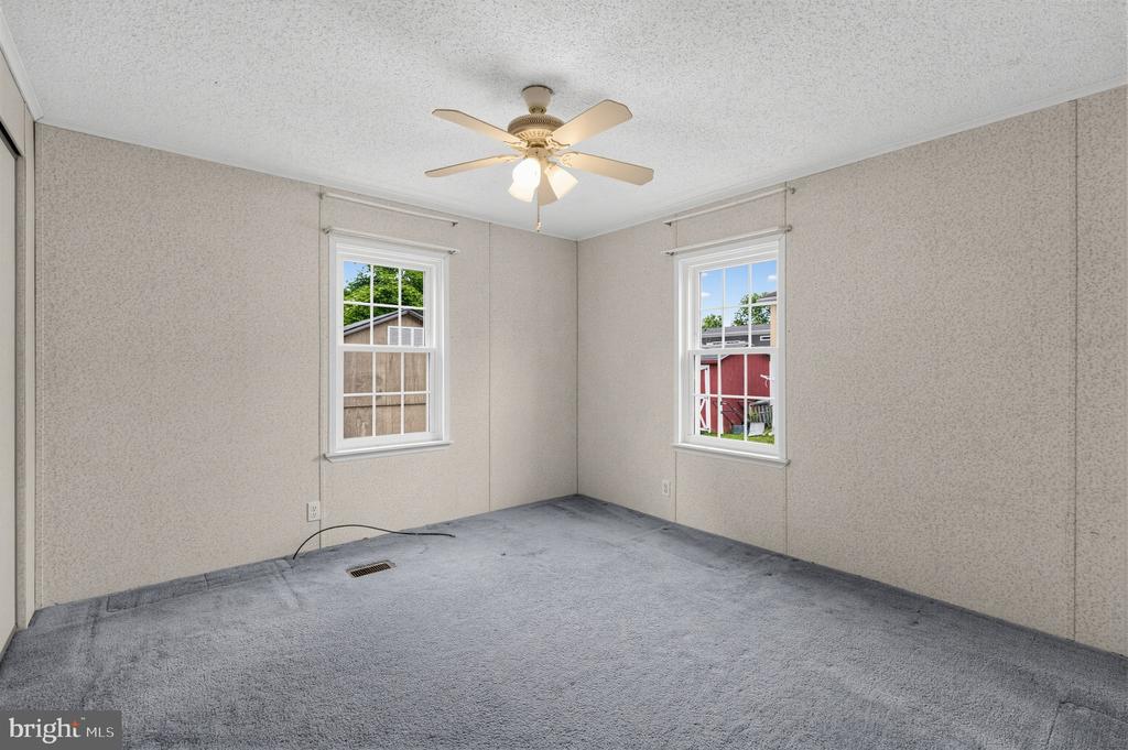 414 OAK DRIVE