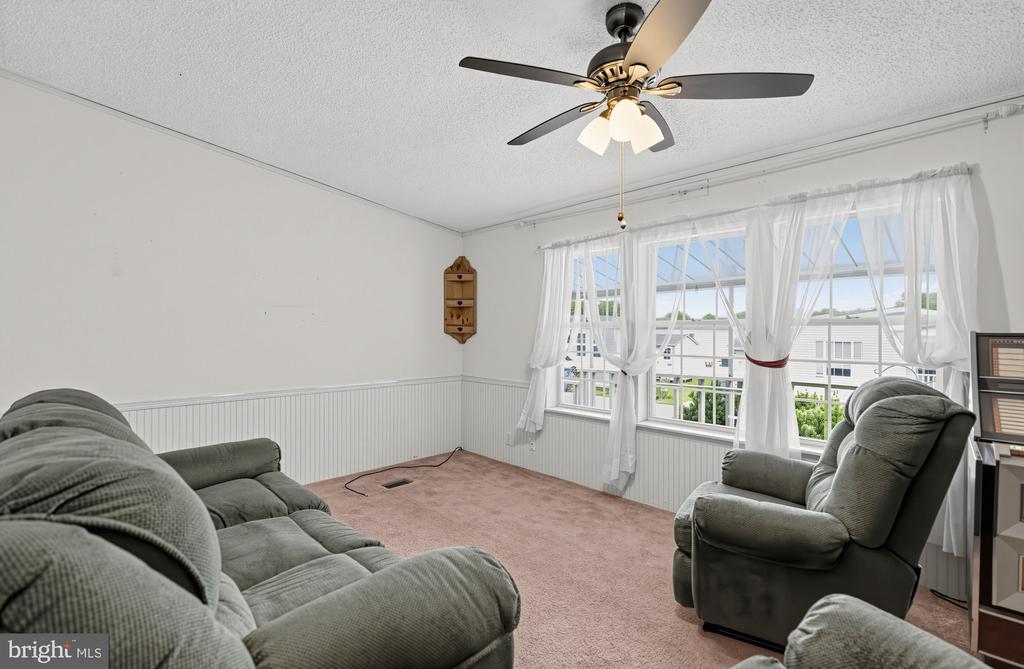 414 OAK DRIVE