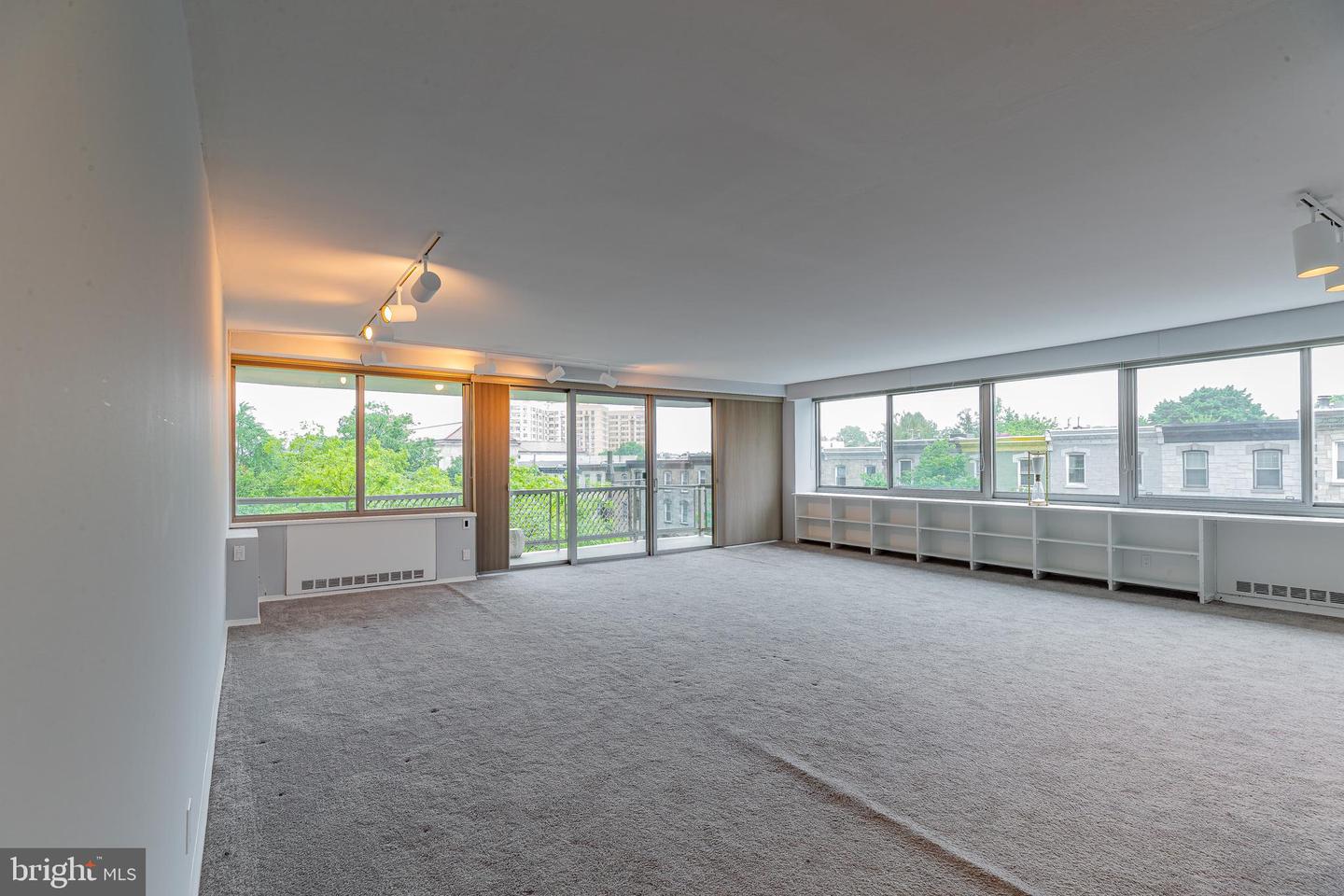 2401 PENNSYLVANIA AVENUE Unit: 4B24