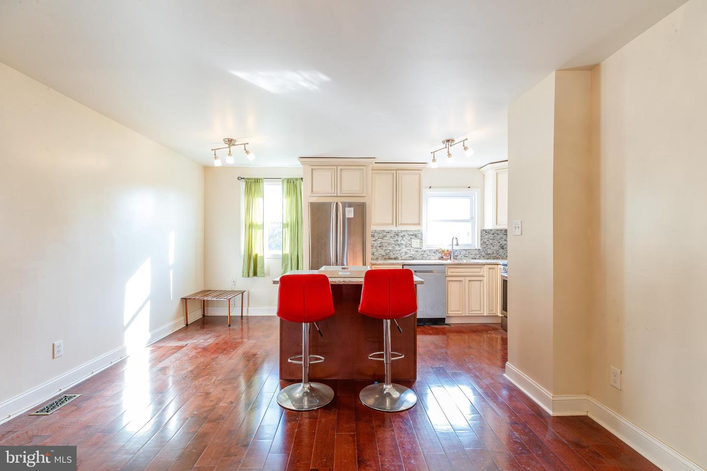 3631 BELLAIRE PLACE
