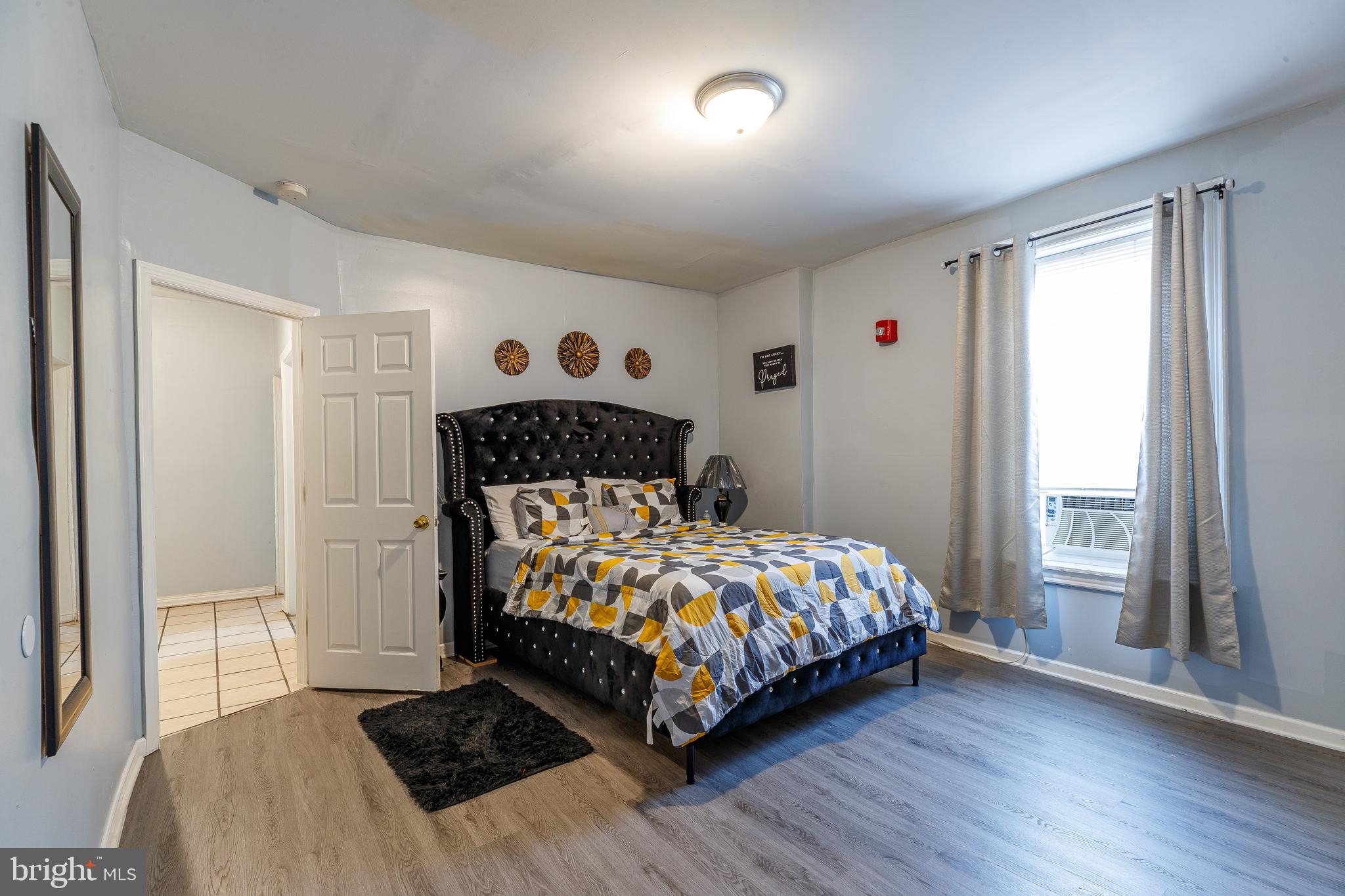 6033 CHESTNUT STREET