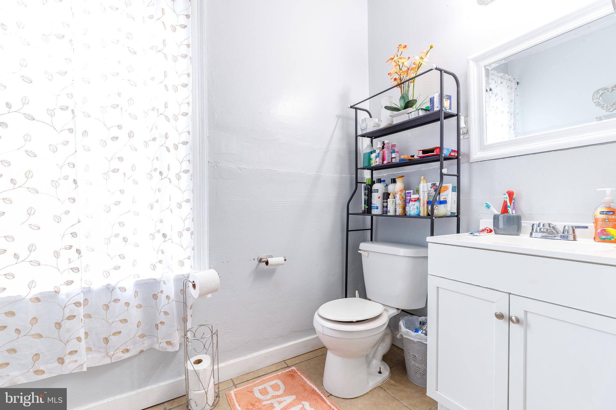 6033 CHESTNUT STREET