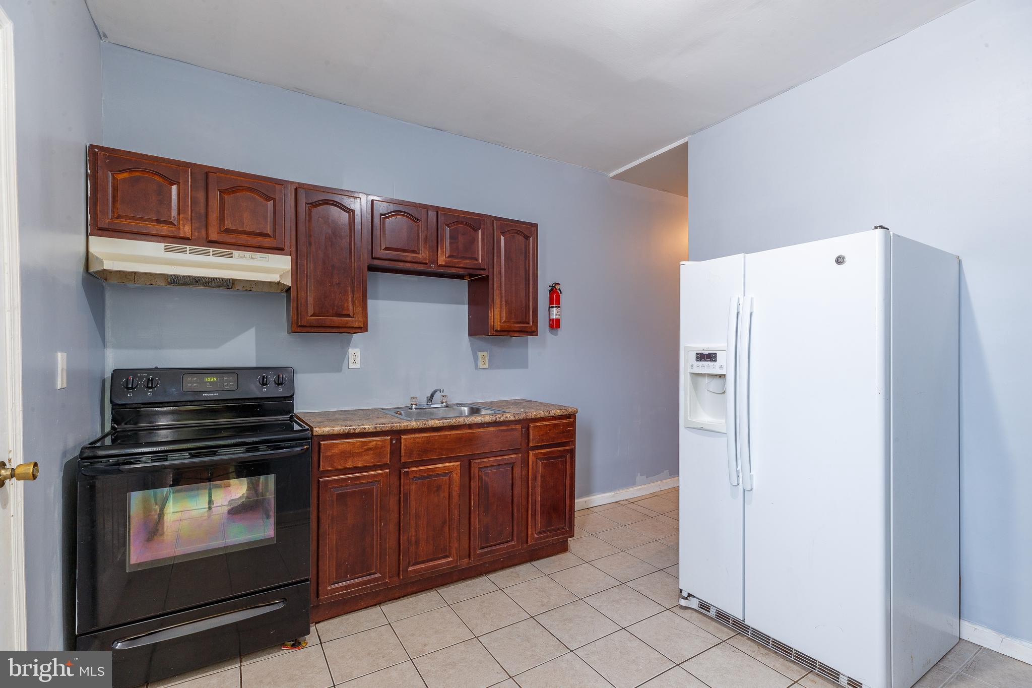 6033 CHESTNUT STREET