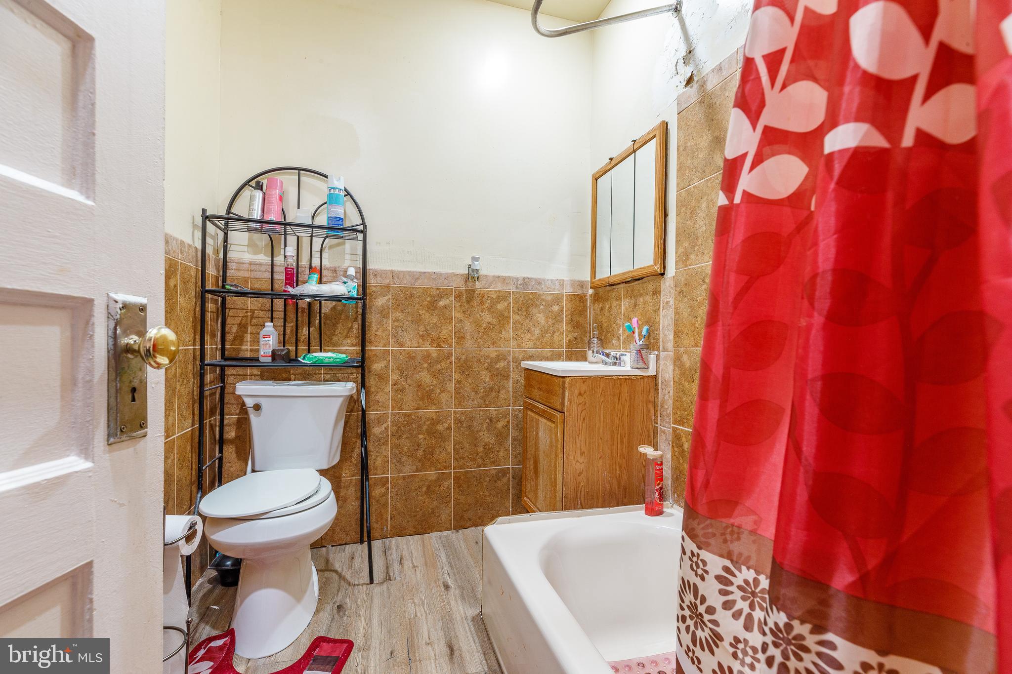 1519 N FELTON STREET