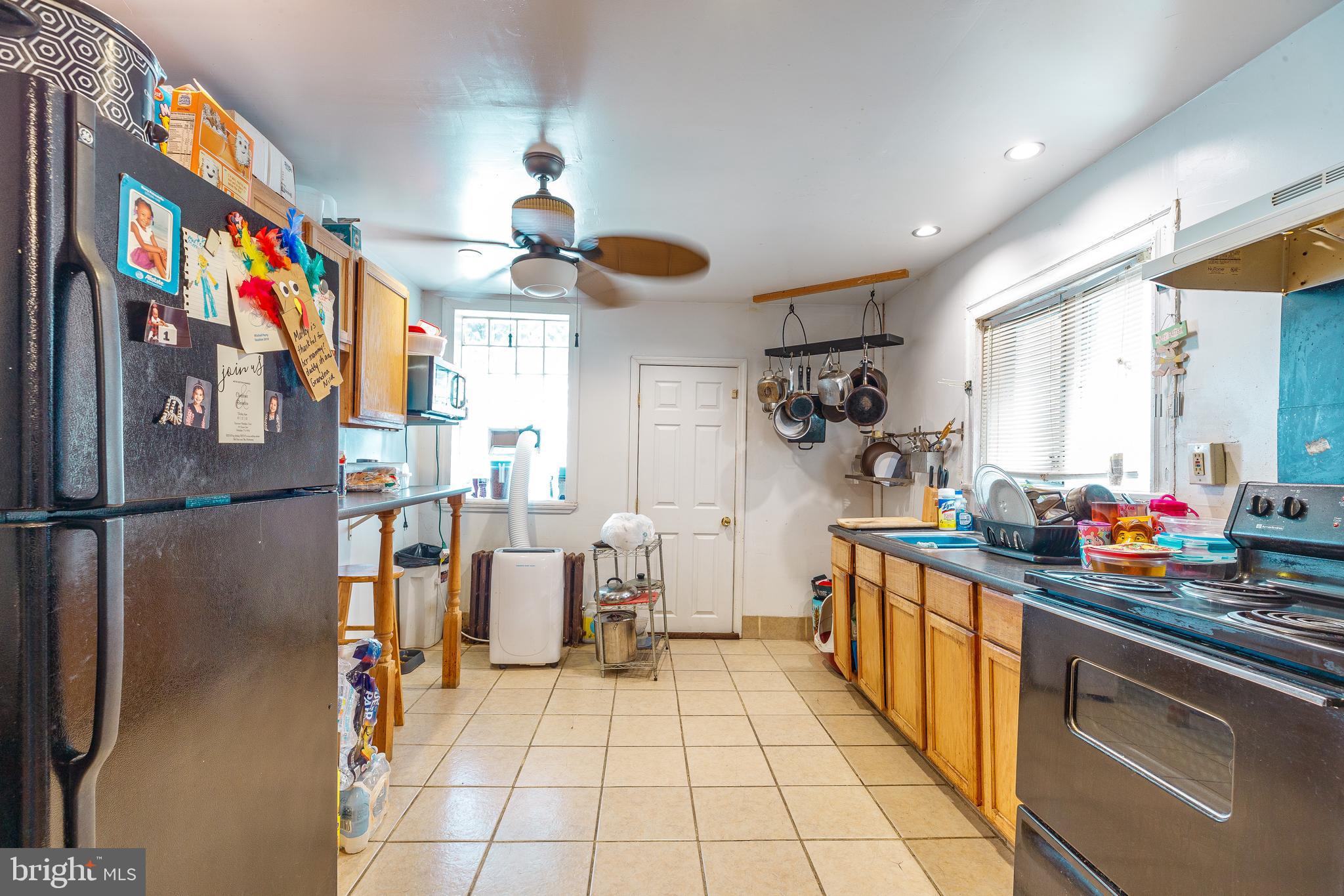 1519 N FELTON STREET