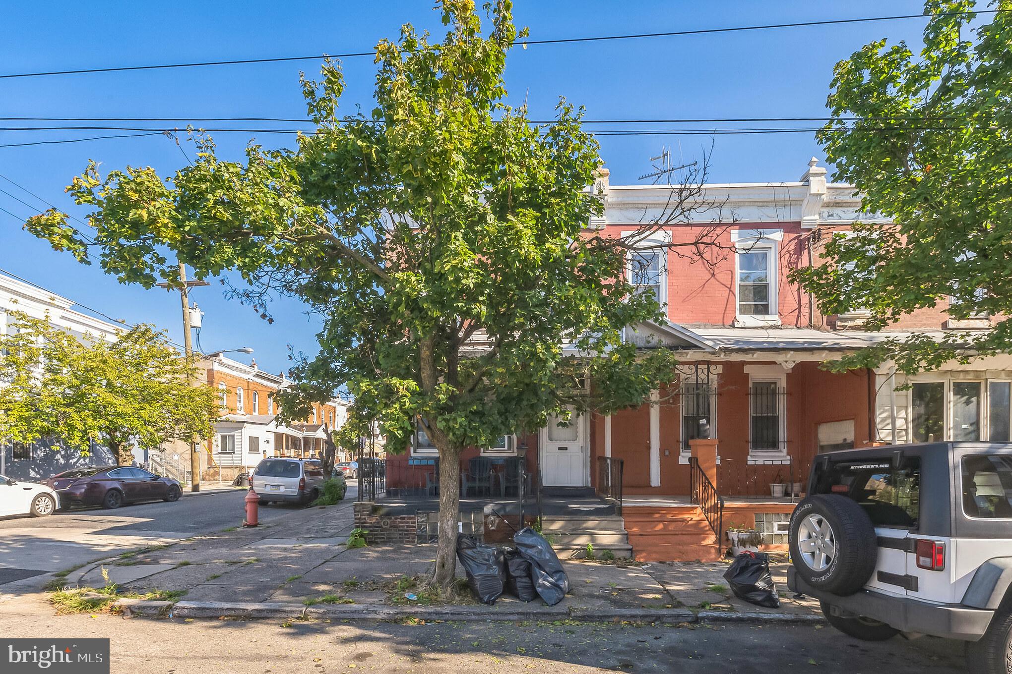 1519 W Butler STREET