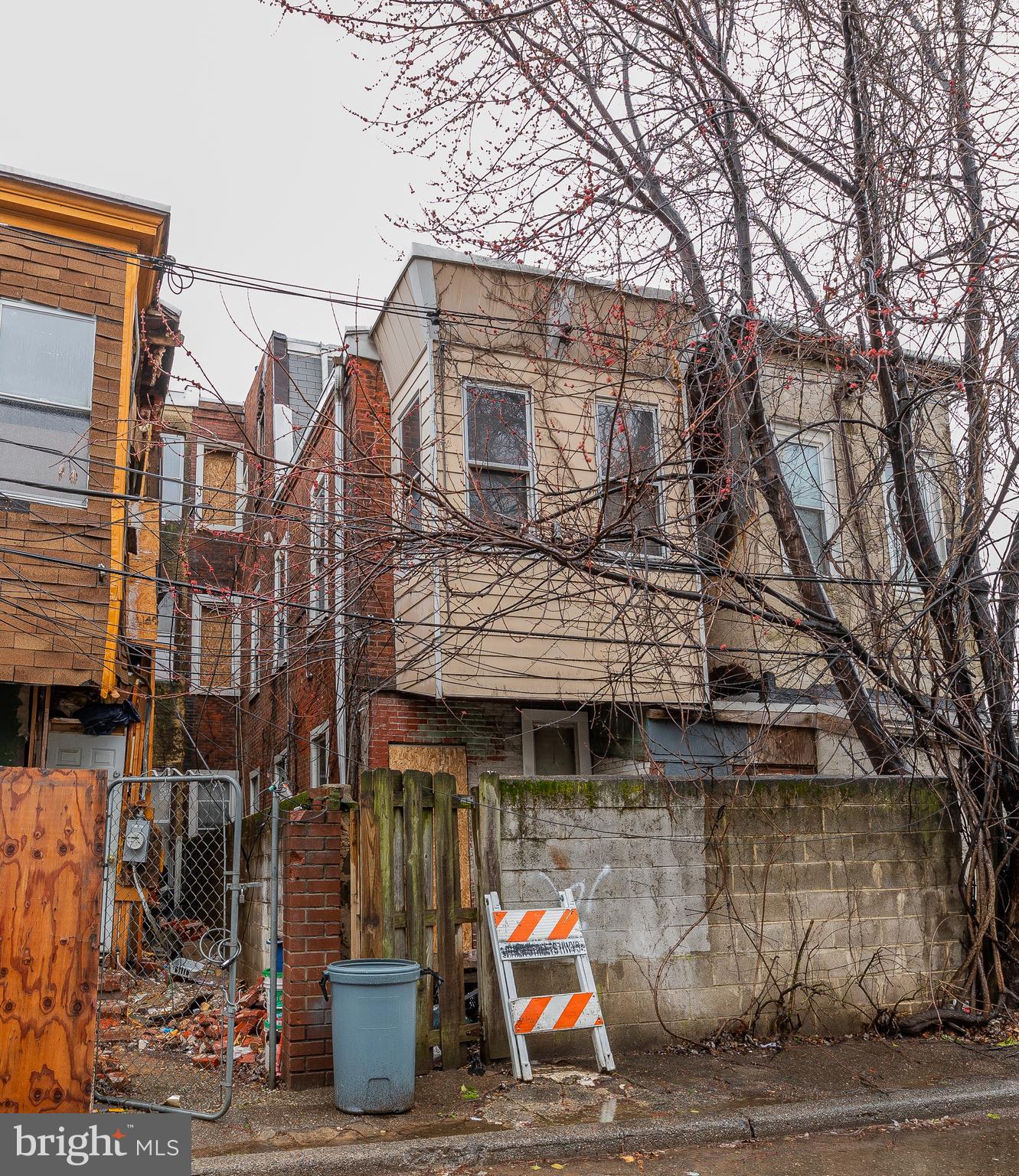 2233 N 16th St